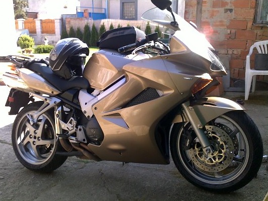 Honda VFR 800Fi